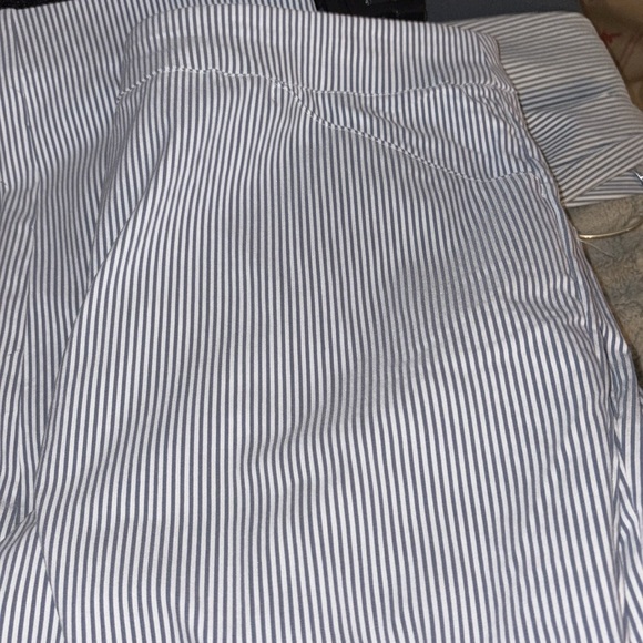 Zac & Rachel Seersucker Ankle Pant(Waist across18” Inseam 27”Rise 11”) - Picture 9 of 11